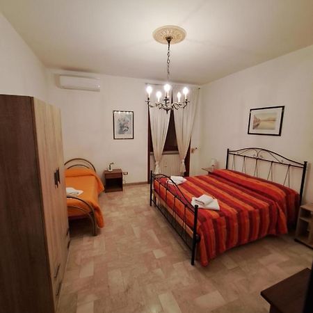 Casa Vacanza Pietro E Nina Lecce Kültér fotó