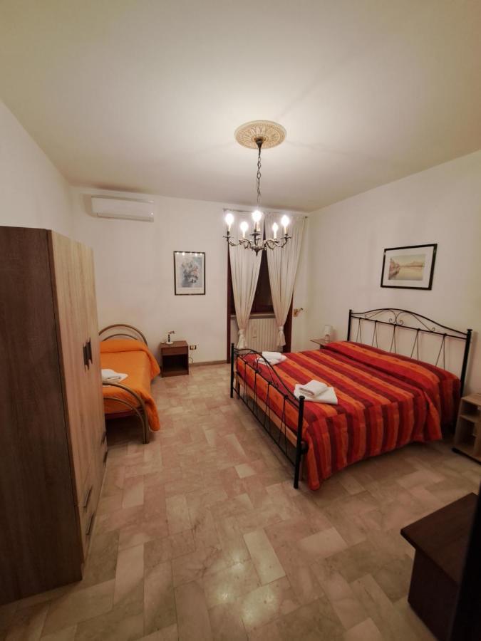 Casa Vacanza Pietro E Nina Lecce Kültér fotó